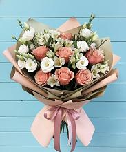 Букет цветов из:  Розы, Альстромерии и Лизиантусы в Морках