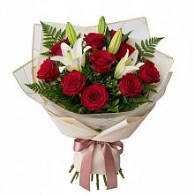 Букет цветов из:  Лилии и Розы в Морках