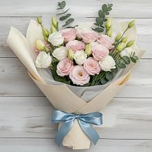 Букет цветов из:  Лизиантусы #REPLACE_PRED# Морках