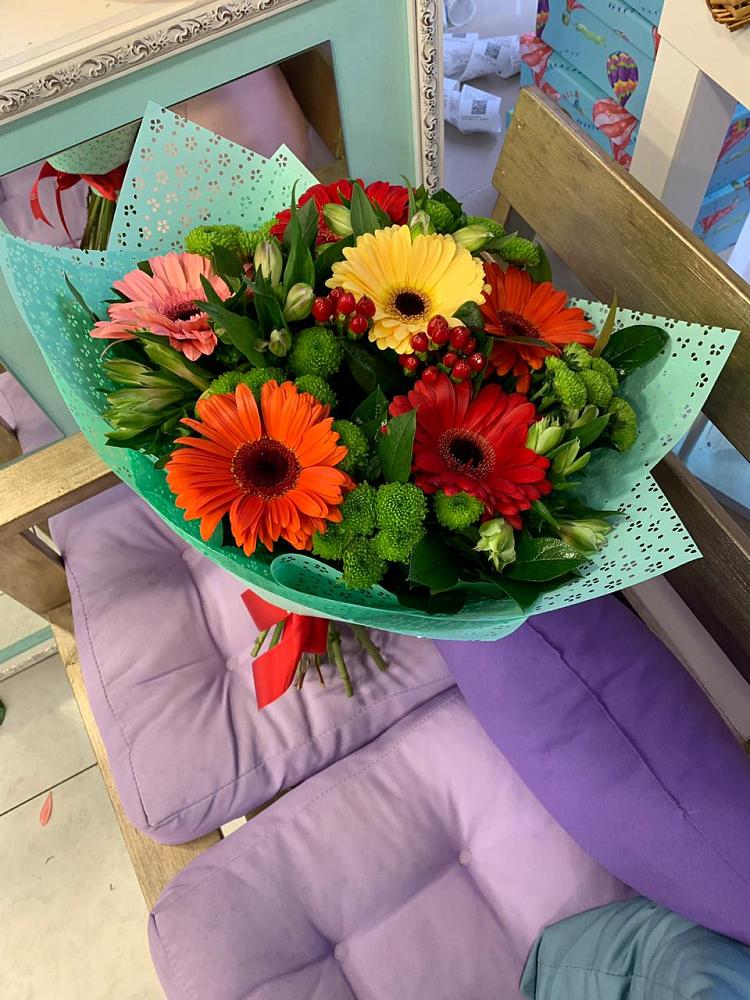 Букет цветов из: Герберы, Хризантемы и Альстромерии в Морках