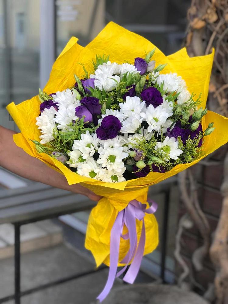 Букет цветов из: Ирисы, Хризантемы и Ромашки в Морках