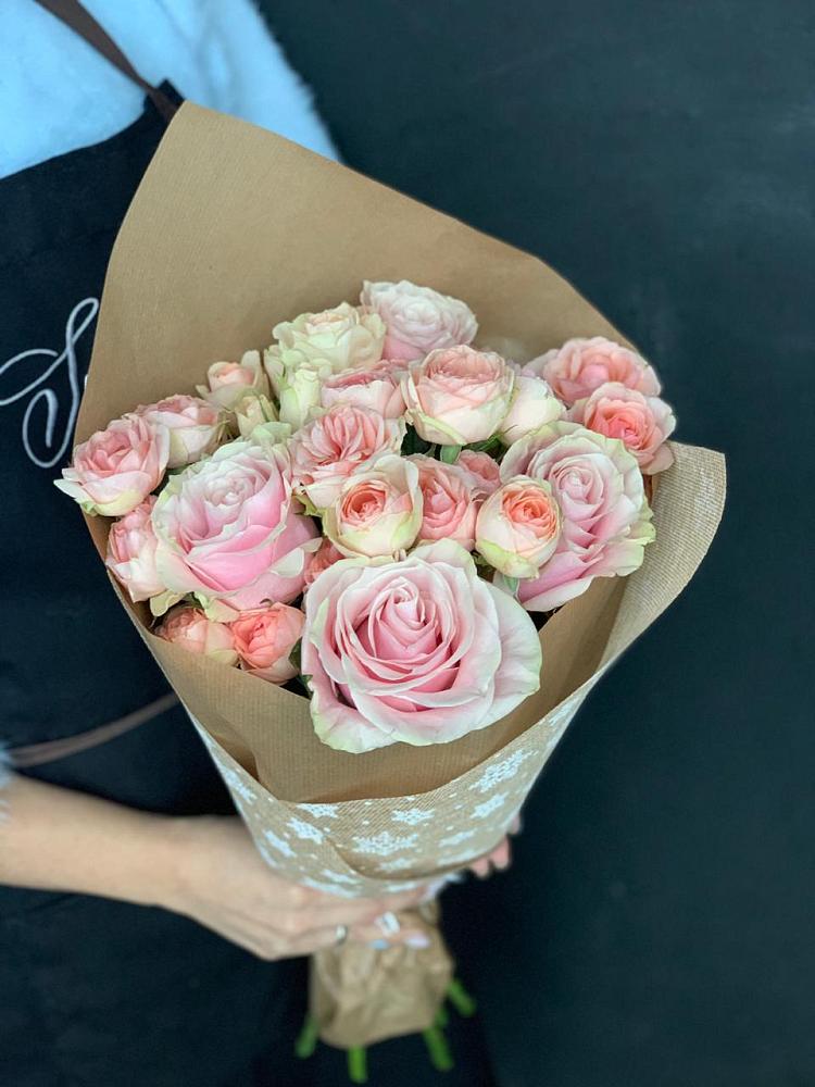 Букет цветов из: Хризантемы и Розы в Морках