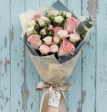 Букет цветов из:  Розы в Морках