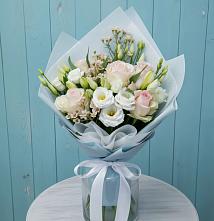 Букет цветов из:  Розы и Лизиантусы в Морках