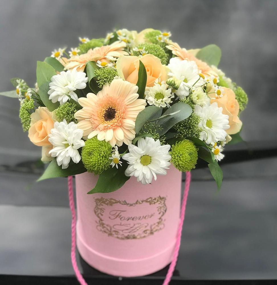 Цветочная композиция из Розы, Герберы и Хризантемы в шляпной коробке в Морках