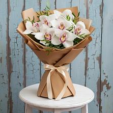 Букет цветов из:  Орхидеи и Розы в Морках